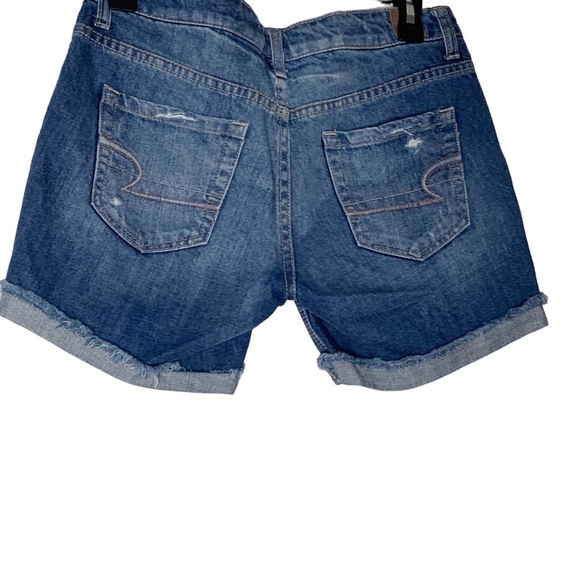 AMERICAN Eagle blue distressed shorts. Size 2 - Picture 4 of 5
